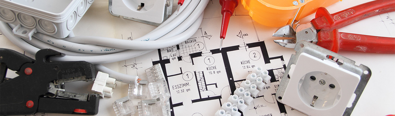 Bauplan mit Leitungen, Steckdosen, Kabeln und Montagematerial für die professionelle Gebäudeinstallation in Altenahr.